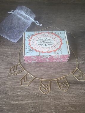 Plunder Gold Chevron Lexie Necklace